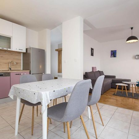 Apartman Sesna Bol Extérieur photo