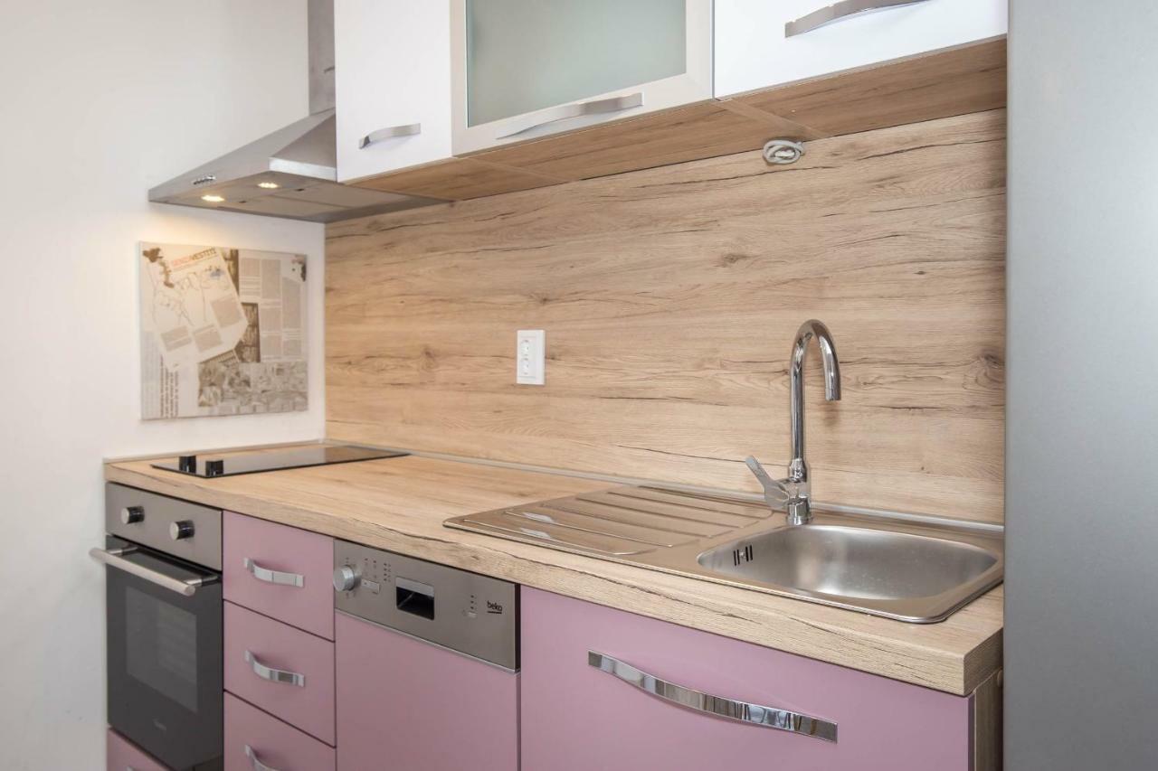 Apartman Sesna Bol Extérieur photo