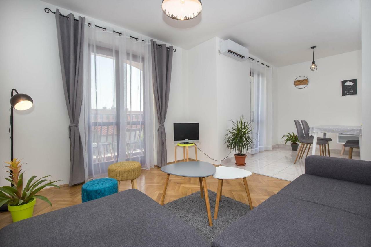 Apartman Sesna Bol Extérieur photo